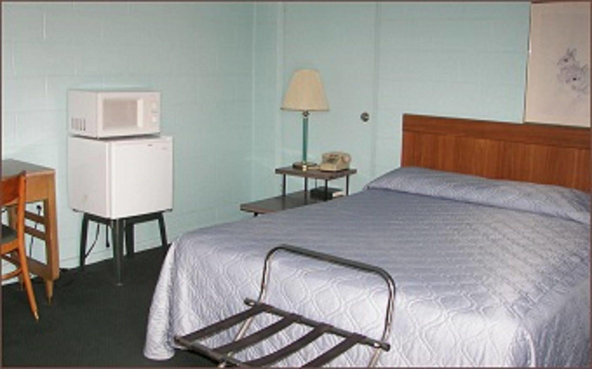 Holiday Host Motel Sonora Kültér fotó